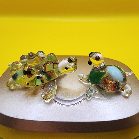 2 Glass Turtle Mini Figurines 1" Germany Hand Blown Art - Picture 1 of 4